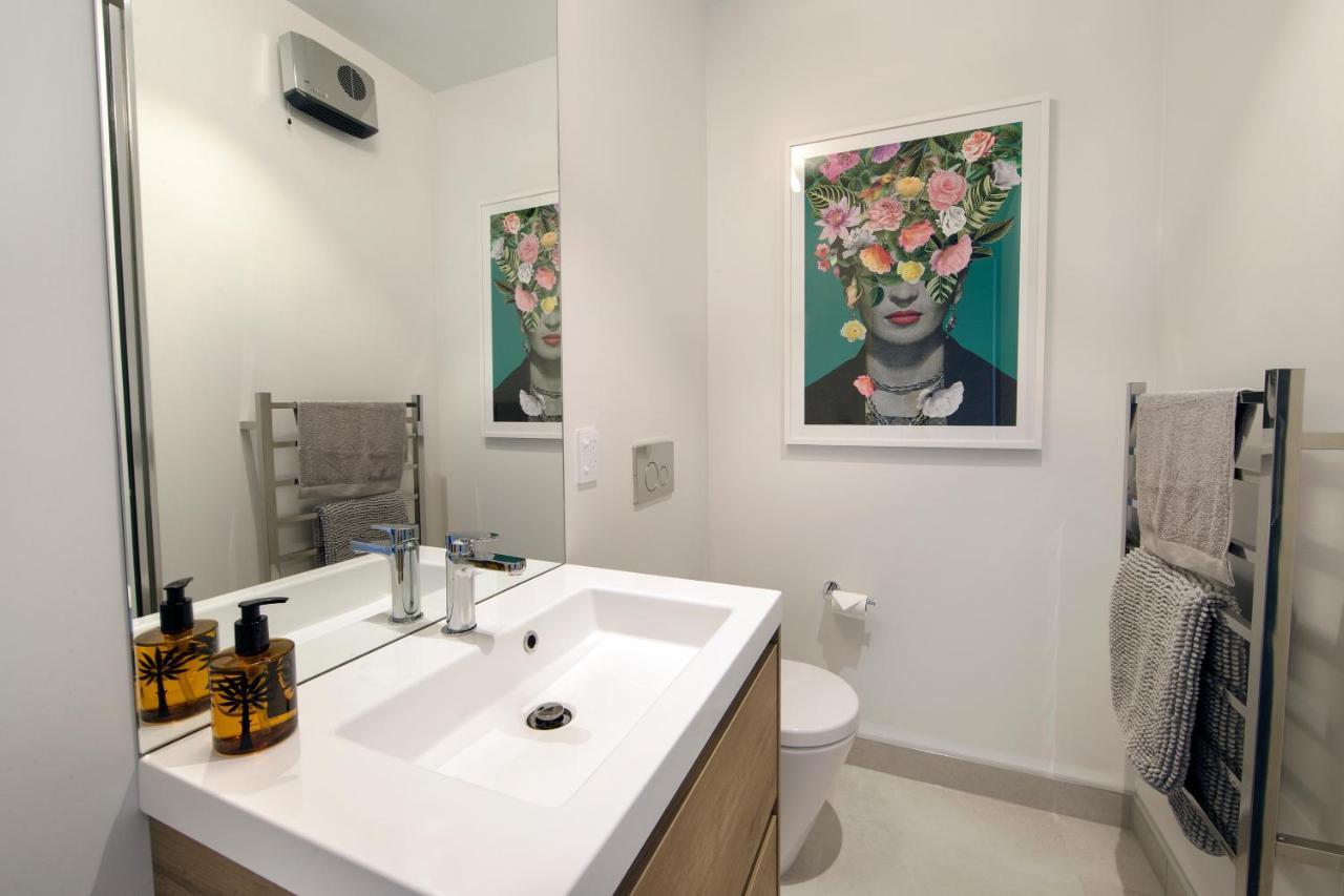 Funk In The City - Luxury Laneway Apartment With Single Garage Christchurch Dış mekan fotoğraf